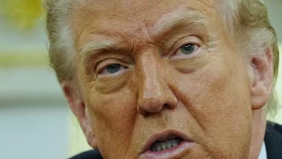 Bild: Kay Nietfeld/dpa
US-Präsident Donald Trump droht mit weiteren schweren Angriffen auf den Iran. (Archivbild)