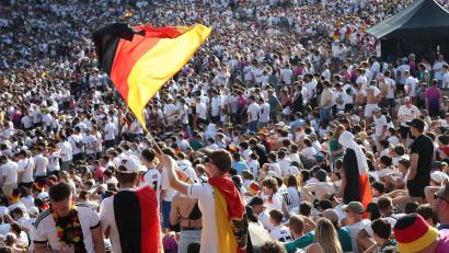 Bild: Karl-Josef Hildenbrand/dpa
Das letzte Public Viewing im Münchner Olympiapark fand während der Heim-EM 2024 statt. (Archivbild)