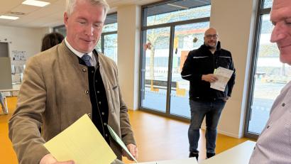Bild: Petra Hartl
Stefan Ott von der CSU holte im ersten Wahlgang 40,8 Prozent der Stimmen bei der Amberger OB-Wahl und muss in die Stichwahl.