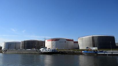 Bild: Federico Gambarini/dpa
Mit dem Einsatz von Erdölreserven wurde schon in der Vergangenheit auf Krisen reagiert. (Archivbild)