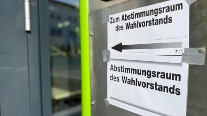 Bild: Gabi Schönberger
Die CSU verteidigt ihre Spitzenposition bei der Kreistagswahl im Landkreis Neustadt/WN.