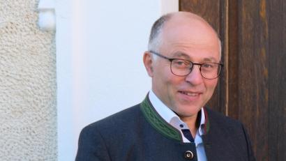 Bild: Robert Dotzauer
Der mit Abstand dienstälteste Bürgermeister im Landkreis Neustadt, Albert Nickl, bleibt in Speinshart im Chefsessel. Er trat ohne Gegenkandidaten erneut an.
