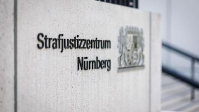 Bild: Daniel Karmann/dpa
Das Landgericht verurteilte alle fünf Angeklagten zu Bewährungsstrafen. (Archivbild)