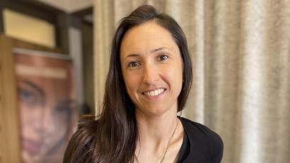 Bild: Mirjam Dettling
Sandra Götz präsentiert ihr Unternehmen 1nature im Pop-Up-Raum des Stadtlabors Amberg.