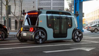 Bild: Andrej Sokolow/dpa
Die Wagen von Zoox haben weder Lenkrand, noch Pedale.