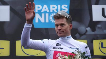 Bild: Anne-Christine Poujoulat/AFP/dpa
Georg Steinhauser trägt das Weiße Trikot bei Paris-Nizza.