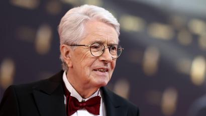 Bild: Rolf Vennenbernd/dpa
Der TV-Moderator Frank Elstner bekommt einen Grimme-Sonderpreis. (Archivbild)