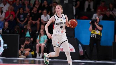 Bild: Christian Charisius/dpa
Frieda Bühner zeigte im Nationaltrikot wieder eine starke Leistung. (Archivbild)