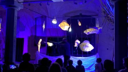 Bild: Kamila Juzlova
Das Centrum Bavaria Bohemia bot eine faszinierende Veranstaltung mit Puppentheater und Didgeridoo-Klängen.