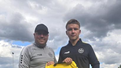 Bild: Kalemba/SpVgg Bayreuth
Lukas Kling (links/mit Jakub Mintál) bleibt Trainer der SpVgg Bayreuth.