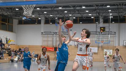 Bild: Tobias Schwarzmeier
Nachwuchsspieler Simon Mattausch, der zuletzt ansteigende Form zeigte, kann am Samstag auflaufen. Viel mehr über die Zusammensetzung des Kaders ist noch nicht bekannt.