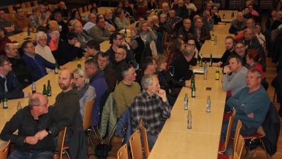 Bild: Konrad Rosner
Gut besucht war eine Infoversammlung zum Thema Kommunale Wärmeplanung im Kettelerhaus in Tirschenreuth.