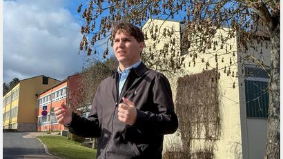 Bild: Wolfgang Steinbacher
Der 20-Jährige will sich mit vollem Elan für die Jugend von Schmidmühlen einsetzen, um den Ort für sie attraktiver zu machen. Themen, die er angehen will, sind eine flexiblere Nutzung der Turnhalle und eine Sanierung der Grundschule Schmidmühlen.