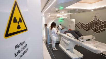 Bild: Julian Stratenschulte/dpa
Experten zufolge gibt es schätzungsweise 2 Millionen Menschen in Deutschland, auf die die Kriterien zutreffen. (Symbolbild).