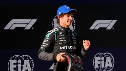 Bild: Vincent Thian/AP/dpa
Kimi Antonelli schreibt in Shanghai Geschichte.