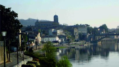Bild: Förderverein Castillon-la-Bataille
Castillon-la-Bataille, idyllisch an der Dordogne gelegen, ist seit 40 Jahren eine Partnerstadt von Nabburg. Zum Jubiläum ist eine 35-köpfige Delegation zu Gast.
