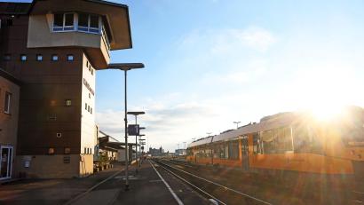 Archivbild: Gabi Schönberger
Zwischen Marktredwitz und Weiden kommt es auf der Bahnstrecke aufgrund von Reparaturarbeiten zu großen Beeinträchtigungen.