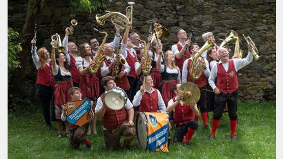 Bild: Fabian Zetzl/exb
Die Blaskapelle Neuhauser Boum spielt ihr traditionelles Frühjahrskonzert in der Mehrzweckhalle in Windischeschenbach.