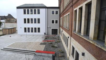 Bild: Petra Hartl
Erstmals in diesem Schuljahr hat die städtische Wirtschaftsschule Friedrich Arnold in Amberg eine 5. Klasse angeboten. Die Nachfrage war riesig.