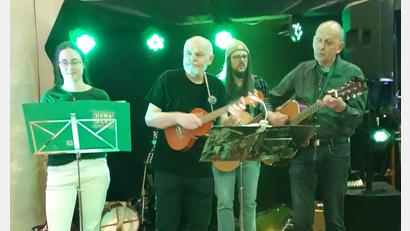 Bild: Sieglinde Forster
"Hawadere" aus Tirschenreuth gaben eine Kostprobe ihres Könnens.