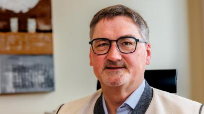 Bild: Hösamer
Bürgermeister Hans Prechtl, hier in seinem Büro im Landratsamt, hat nach 24 Jahren im Amt nicht mehr für den Bürgermeisterposten in Stulln kandidiert. Im Gespräch mit Oberpfalz-Medien zieht er Bilanz.