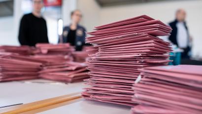 Symbolbild: Sven Hoppe/dpa
Am Sonntag, 22. März, finden in sechs Landkreisgemeinden Stichwahlen statt.