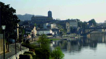 Bild: Förderverein Castillon-la-Bataille
Castillon-la-Bataille, idyllisch an der Dordogne gelegen, ist seit 40 Jahren eine Partnerstadt von Nabburg. Zum Jubiläum ist eine 35-köpfige Delegation zu Gast.