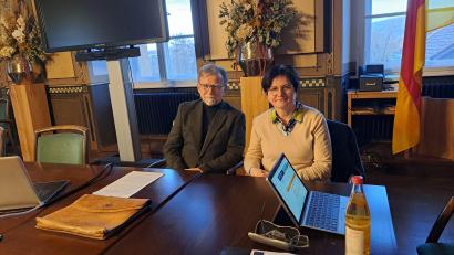 Bild: wel
Richard Wagner berichtete in der Gesundheitsausschuss-Sitzung in Neunburg vorm Wald über das Gesundheitszentrum Ostoberpfalz. Renate Woschèe ist seine Nachfolgerin als ärztliche Leiterin.