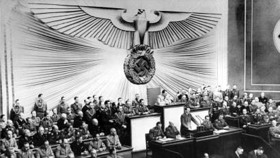 Bild: dpa
Auch Adolf Hitler, hier bei seiner Rede vor dem Reichstag in Berlin am 1. September 1939, findet sich in den Unterlagen des US-Nationalarchivs.