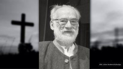 Bildmontage: Redaktion Onetz/ Archivbild: fsb
Die Musikschul-Familie in Neustadt/WN trauert um ihren Vorsitzenden Reinhold Schwarzmeier.