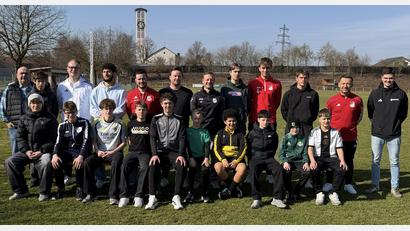 Bild: Peter Behlau
19 Neulinge verstärken die Schiedsrichtergruppe Amberg.