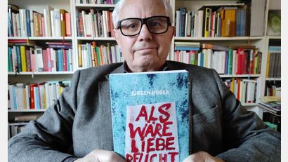 Bild: Bender/exb
Autor Jürgen Huber aus Schönsee und sein neues Buch: Liebe als moralische Haltung gegenüber einer Welt, die von Gewalt und Entfremdung geprägt ist.