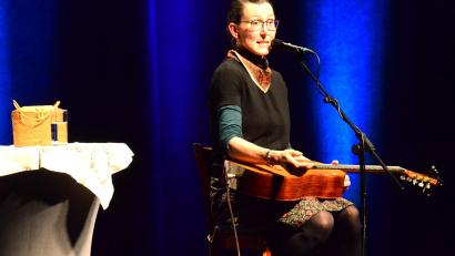 Bild: Kunz
Martina Schwarzmann in der ausverkauften Max-Reger-Halle.