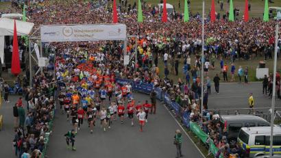 Archivbild: tr
Wie schon 2019 sind Start und Ziel des Nofi-Laufs am neuen Volksfestplatz an der Conrad-Röntgen-Straße.