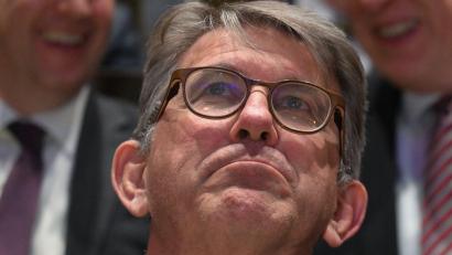 Bild: Hendrik Schmidt/dpa
Buhrufe bei der Leipziger Buchmesse - das ficht Wolfram Weimer nicht weiter an. (Archivbild)