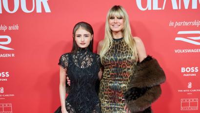 Bild: Annette Riedl/dpa
Heidi Klum steht neben ihrer Tochter Leni. (Archivbild)