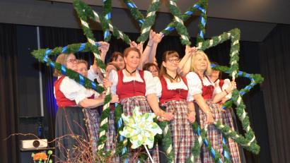 Bild: dob
Viel Applaus erhielten die Flosser Landfrauen für ihren Sterntanz.