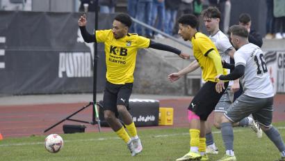 Bild: Hubert Ziegler
FC Amberg - SpVgg SV Weiden U23 3:1
Fußball Bezirksliga Nord
Saison 2025/26
Bild: Hubert Ziegler