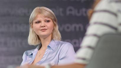 Bild: Jan Woitas/dpa
Sophie Passmann hält nichts von Social-Media-Debatten.