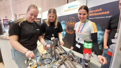 Bild: Kunz
Technikberufe hautnah erleben: Das Angebot bei der Ausbildungsmesse in der Max-Reger-Halle war groß.