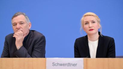 Bild: Sören Stache/dpa
Die Parteispitze der Linken will Antisemitismus nicht dulden. (Archivbild)