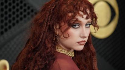 Bild: Jordan Strauss/Invision/AP/dpa
US-Popsängerin Chappell Roan wehrt sich gegen Kritik. (Archivbild)