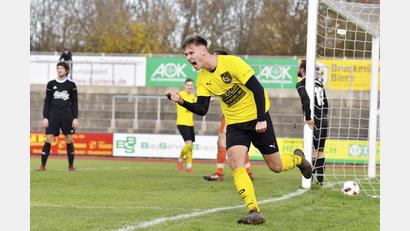 Bild: Ziegler
Voller Einsatz: Seit der D-Jugend spielt Mario Schmien für den FC Amberg. In dieser Zeit durfte er mit dem FC einige Erfolge feiern, aber auch bittere Niederlagen erleben.