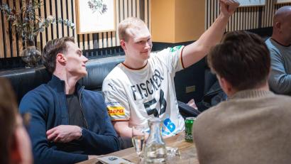 Bild: Sina Schuldt/dpa-Pool/dpa
Treten gemeinsam in einer TV-Show auf: Miro Schluroff (l) und David Späth (r). (Archivbild)