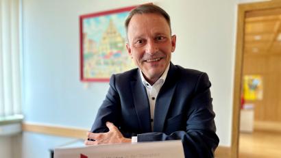 Bild: Gabi Schönberger
Jens Meyer ist noch bis Ende April Oberbürgermeister von Weiden. Am Sonntag hat er die Stichwahl gegen Benjamin Zeitler verloren.