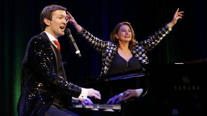 Bild: beneschfurrer.com
Gabriela Benesch und Alex Parker in der "Udo Jürgens Story".