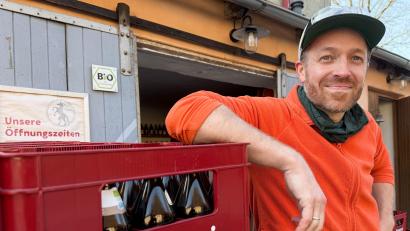 Bild: Gabi Schönberger
William Kite kommt aus Kanada, studierte Deutsch und Brautechnologie, zieht vier Kinder groß und arbeitet in der Brauerei in Irchenrieth und deren Weidener Wirtshaus.