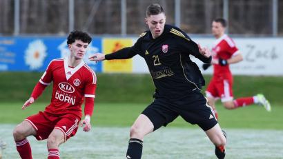 Archivbild: Gerhard Büttner
Maximilian Hiltl (rechts) wechselt zur neuen Saison zur DJK Ammerthal.