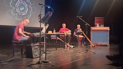 Bild: KMD Gerd Hennecke
Multimediakonzert „Der Garten Gethsemane“ in der Christuskirche Sulzbach-Rosenberg.