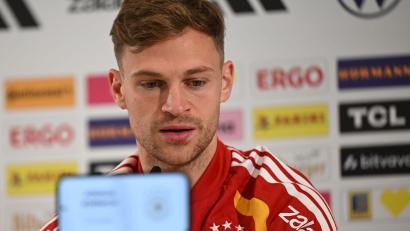 Bild: Federico Gambarini/dpa
Joshua Kimmich betont die herausragenden Fähigkeiten von Rüdiger.